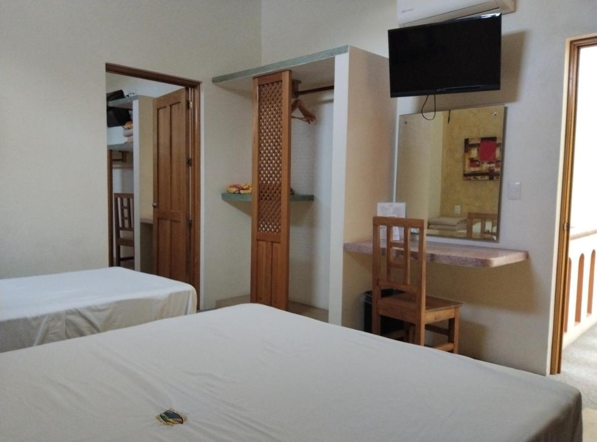 Hotel Puerta Del Sol Barra de Navidad Ngoại thất bức ảnh