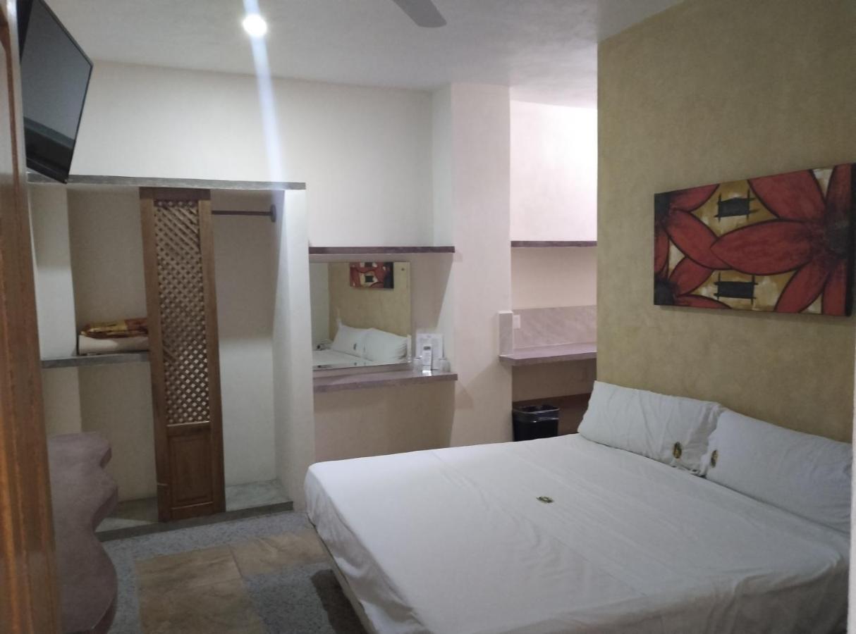 Hotel Puerta Del Sol Barra de Navidad Ngoại thất bức ảnh